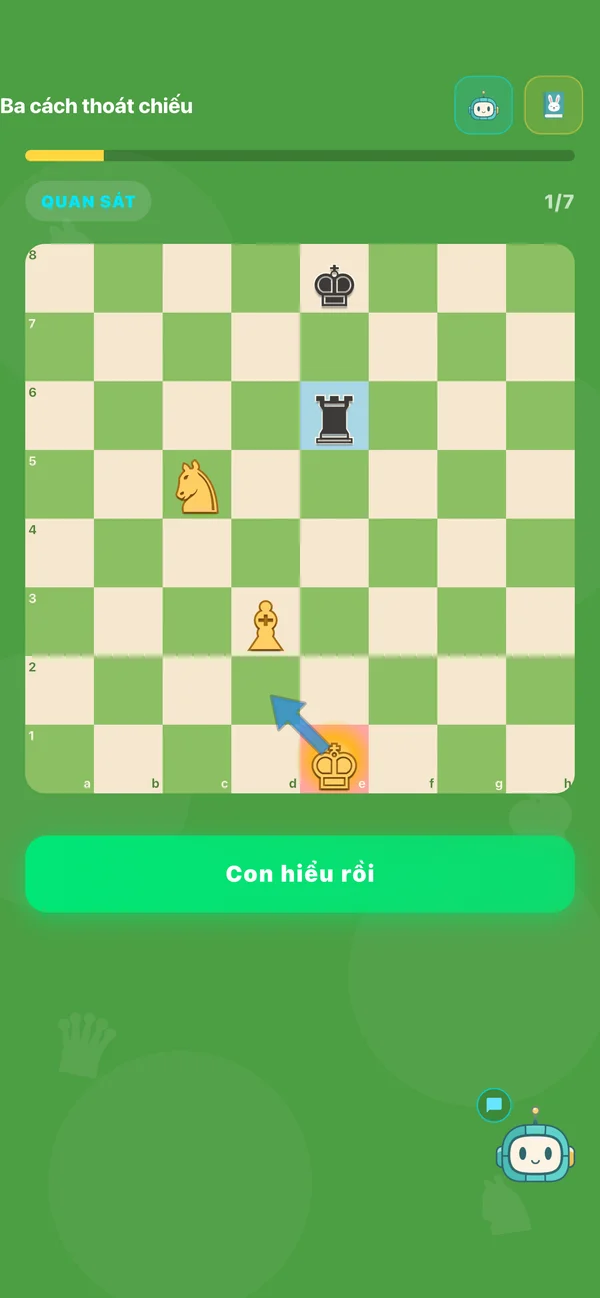 Bài Ba cách thoát chiếu trong app Karotto: Vua trắng e1 bị Xe đen chiếu, mũi tên gợi ý Vua chạy